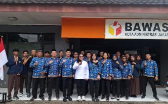 Bawaslu Jakarta Barat Gelar Upacara Peringatan Hari Kebangkitan Nasional ke-118 Tahun 2026