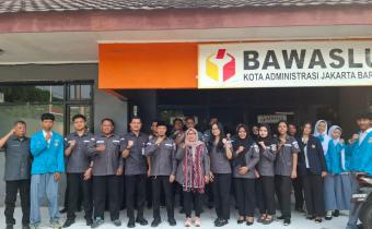 Giat Apel Pagi Bawaslu Kota Adm. Jakarta Barat (16/07)