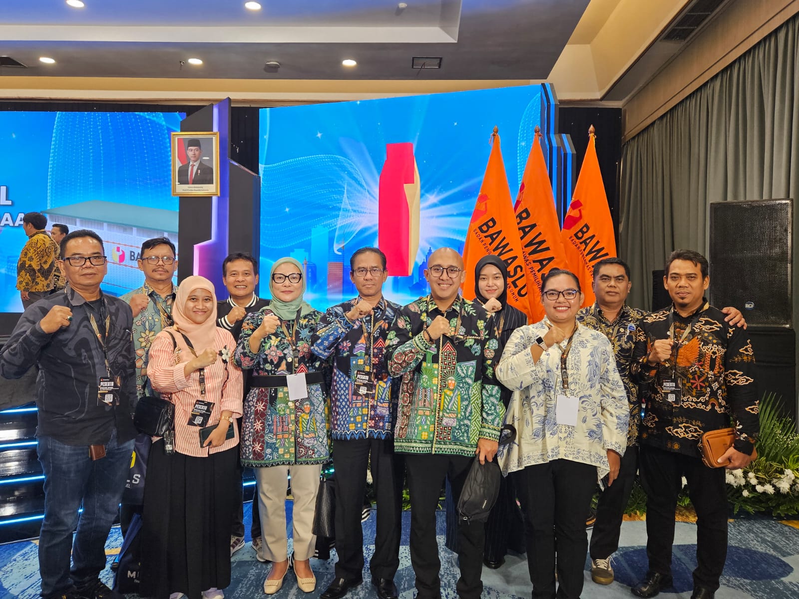 Jajaran Pimpinan Bawaslu Provinsi DKI Jakarta beserta Pimpinan Bawaslu Kabupaten/Kota se-Provinsi DKI Jakarta