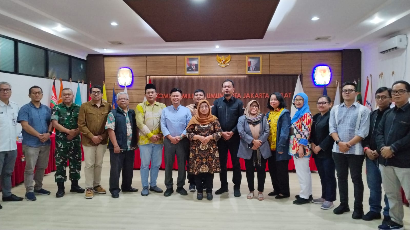 Foto Bersama Peserta Rapat Pleno Rekapitulasi PDPB