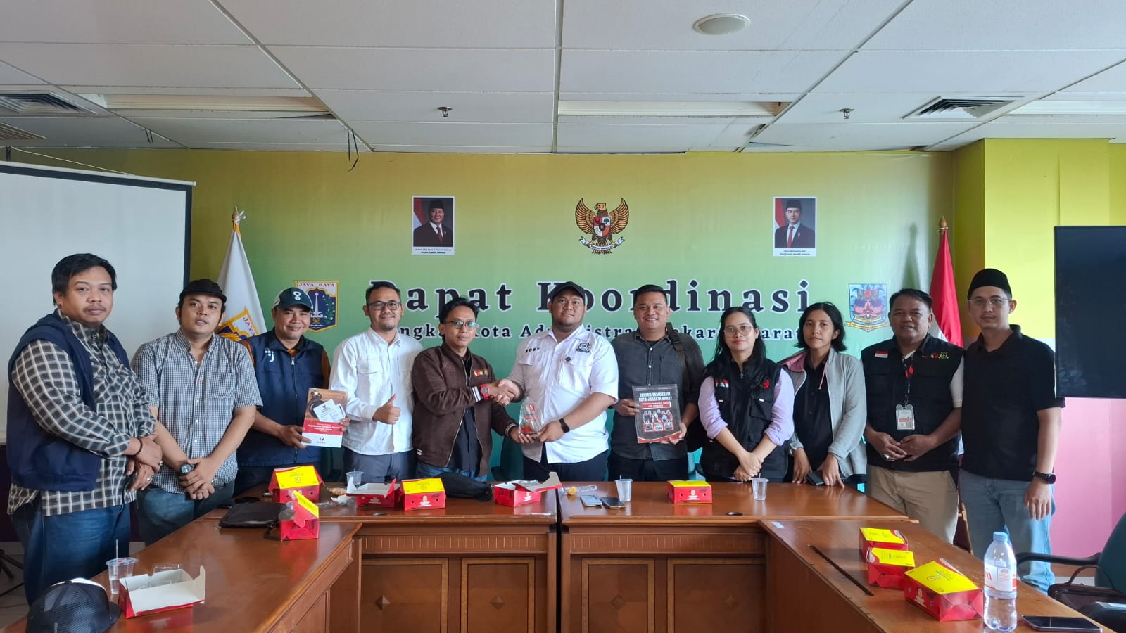 Dokumentasi Foto Bersama Giat Konsolidasi Demokrasi (21/05) bersama FKDM Kota Jakarta Barat