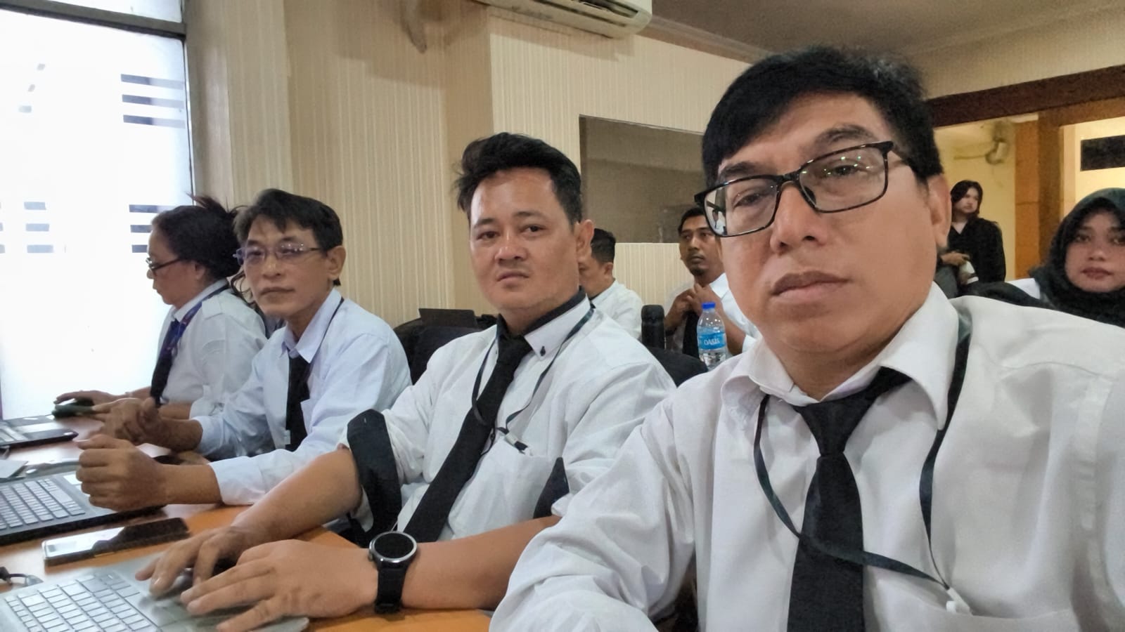 ki-ka: Handrian, Ahmad Muhajir, dan Nasir Rahim mengikuti Kegiatan Pembukaan Orientasi PPPK Gelombang II yang diselenggarakan oleh Bawaslu Provinsi DKI Jakarta