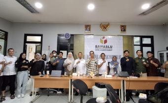 Foto Bersama Para Pihak yang terlibat